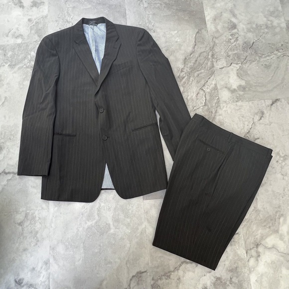 Tommy Hilfiger Gray Wool Pinstripe Suit Set Size Xlarge XL Fits like 34-36‎